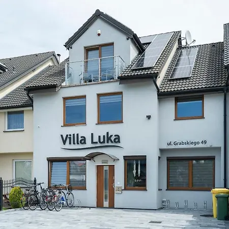 בית הארחה Luka 3*