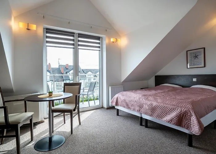 Luka Πανσιόν Łeba